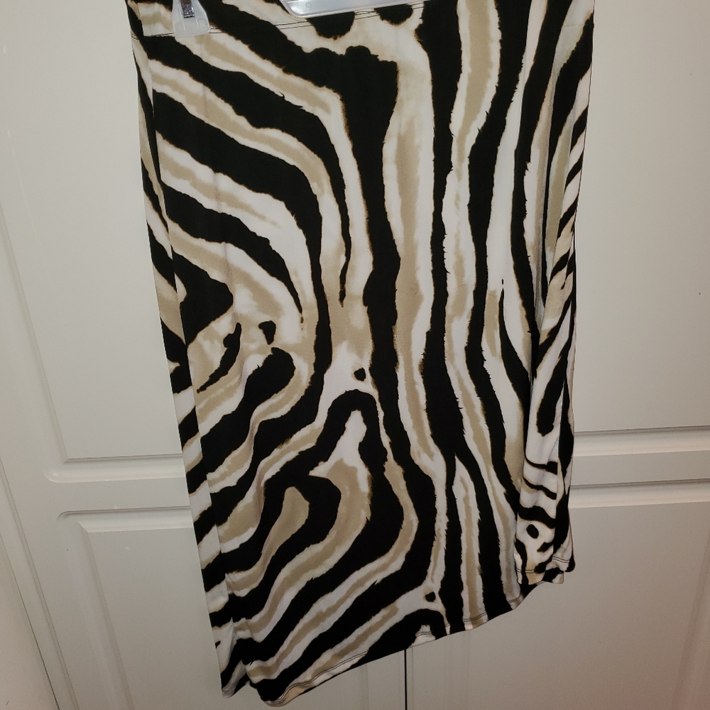 Lovely animal print asymmetrical skirt